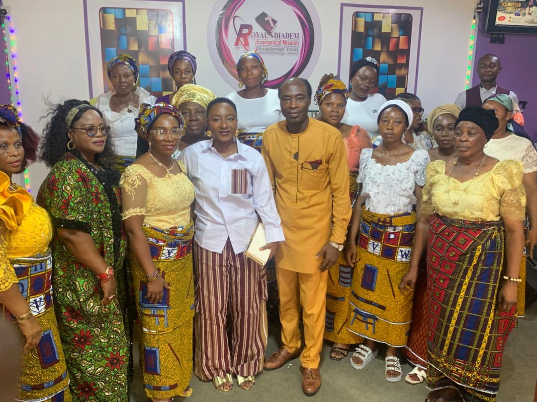 Church worship moment